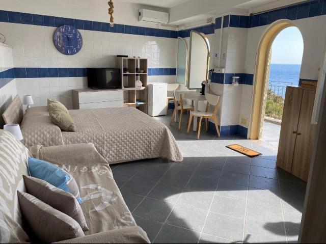 Suite Isola Bella Taormina Exterior photo