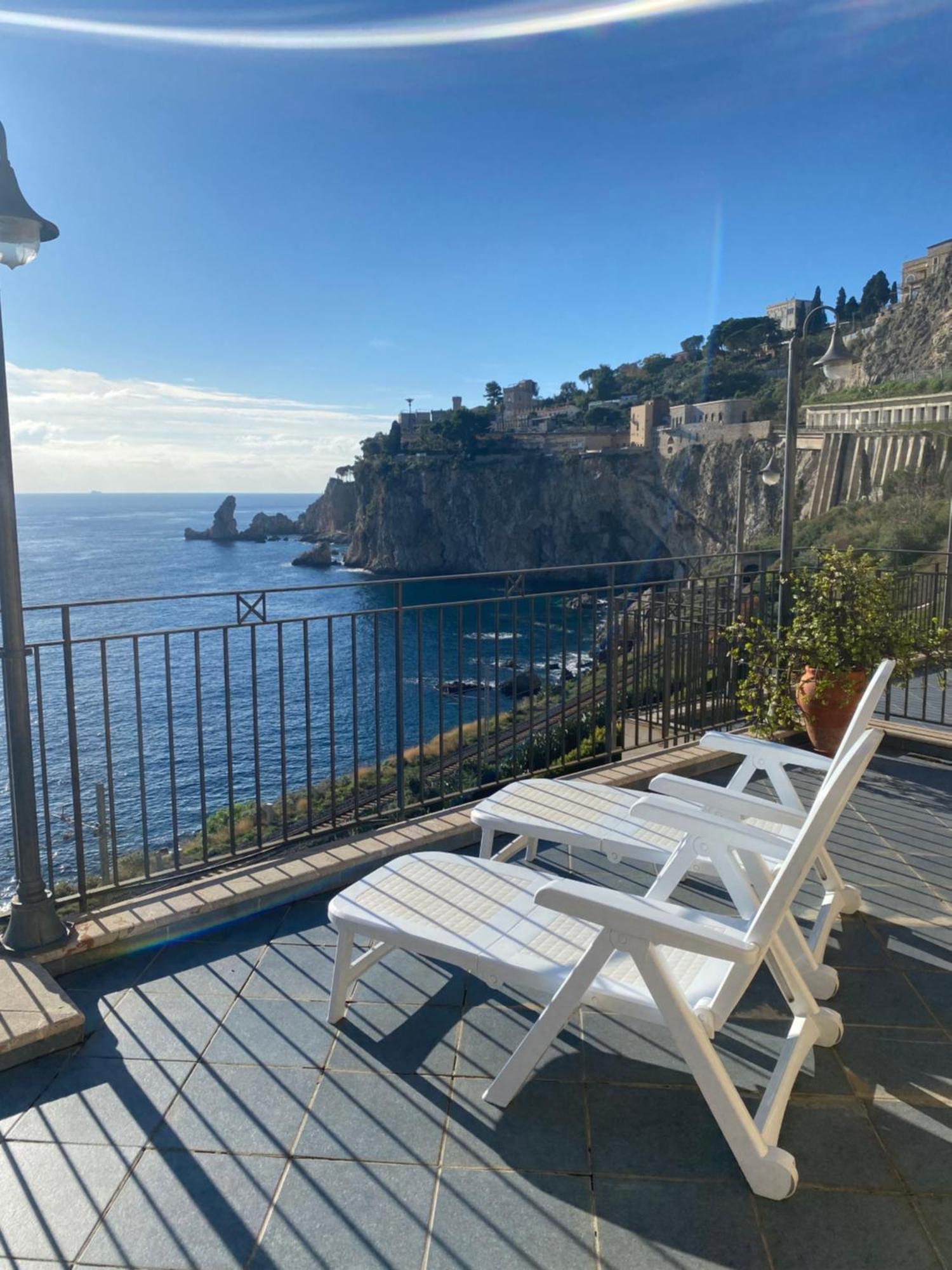 Suite Isola Bella Taormina Exterior photo
